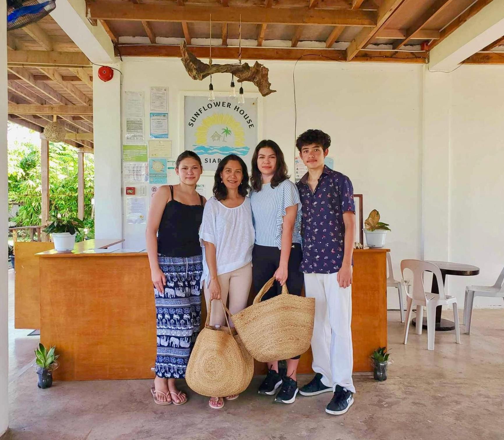Siargao Sunflower Suites General Luna  Exterior foto